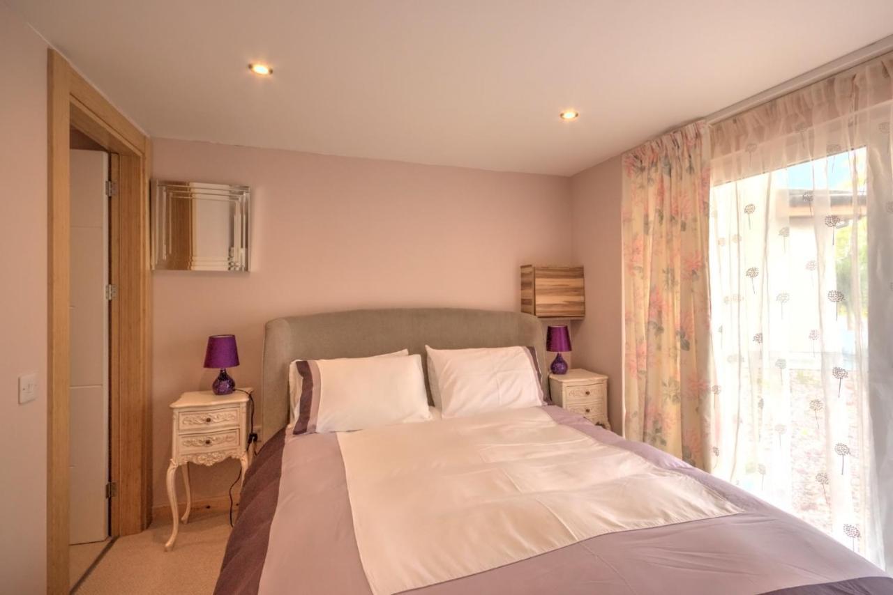 Charming 1-Bed Cottage In Inverness Esterno foto